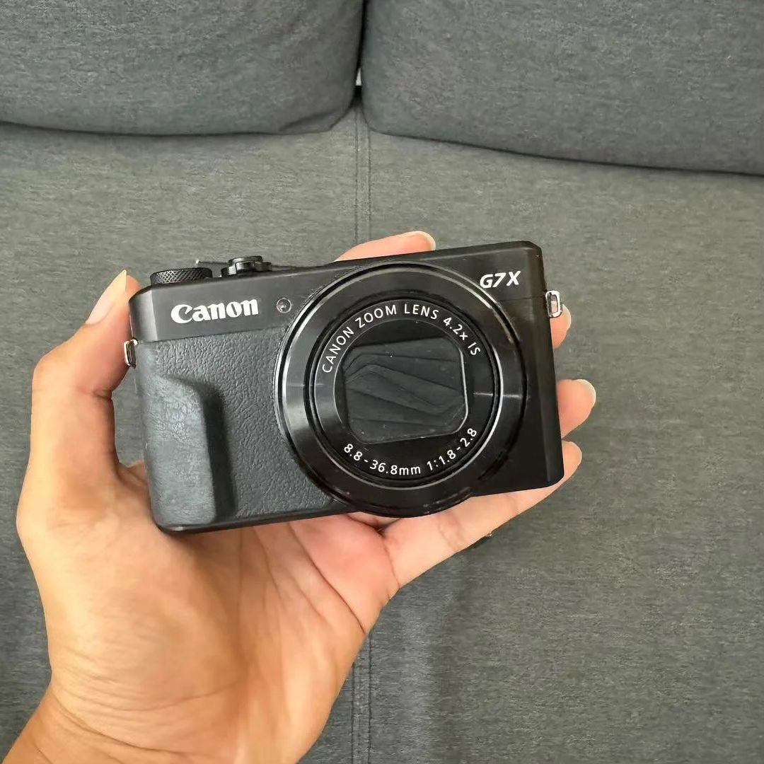 Canon G7X Mark II Digital Camera - Superb Condition