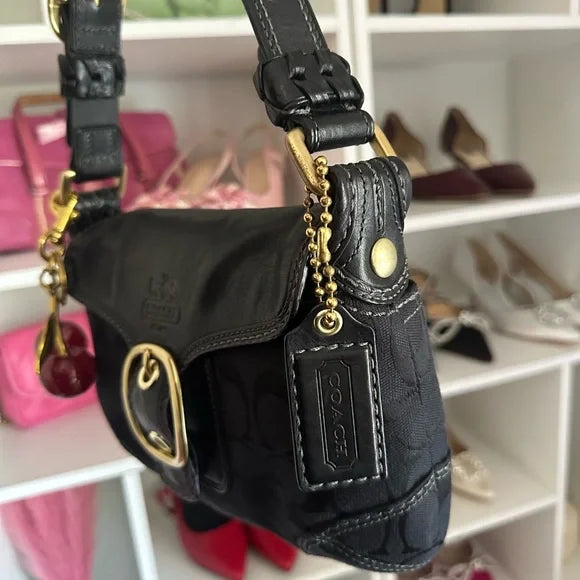Black y2k Coach SoHo Buckle Shoulder Bag 🍒🖤