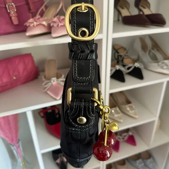 Black y2k Coach SoHo Buckle Shoulder Bag 🍒🖤