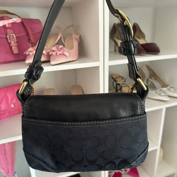 Black y2k Coach SoHo Buckle Shoulder Bag 🍒🖤