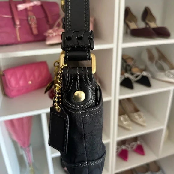 Black y2k Coach SoHo Buckle Shoulder Bag 🍒🖤