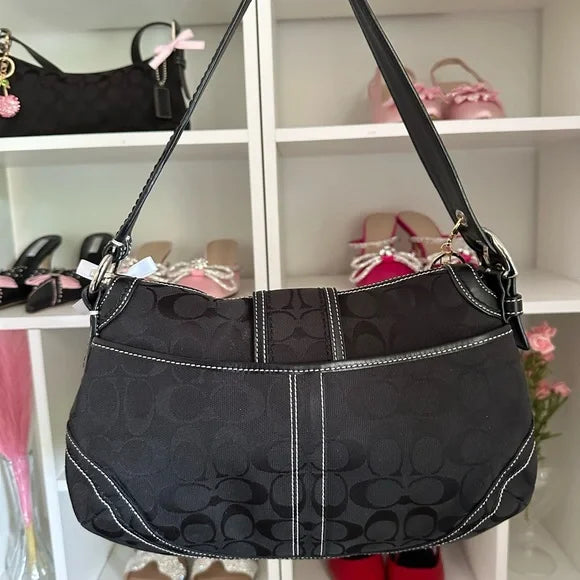 Black Signature y2k Coach SoHo Shoulder Bag 🍒🖤