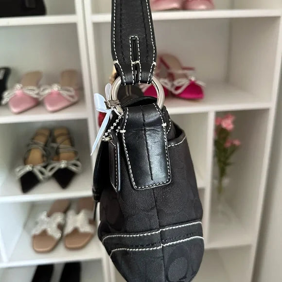Black Signature y2k Coach SoHo Shoulder Bag 🍒🖤