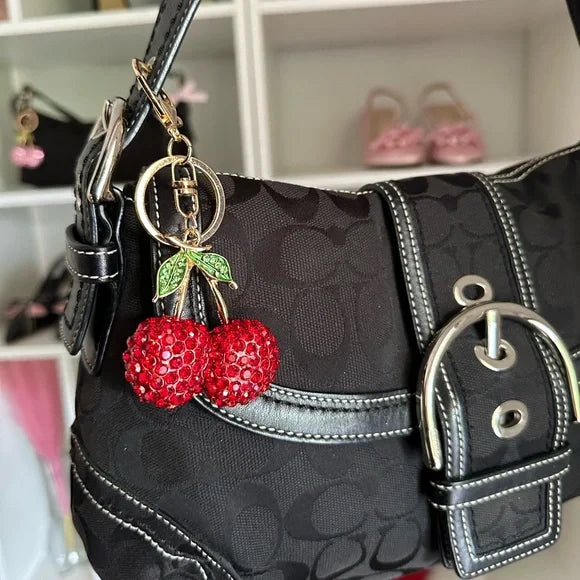 Black Signature y2k Coach SoHo Shoulder Bag 🍒🖤