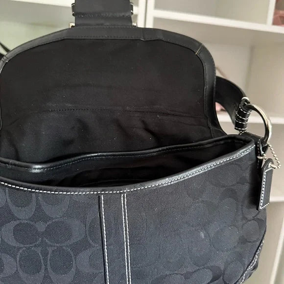 Black Signature y2k Coach SoHo Shoulder Bag 🍒🖤