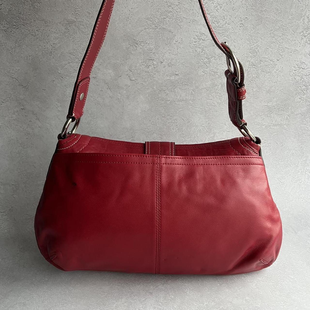 coach signature pleated buckle shoulder bag - red/silver