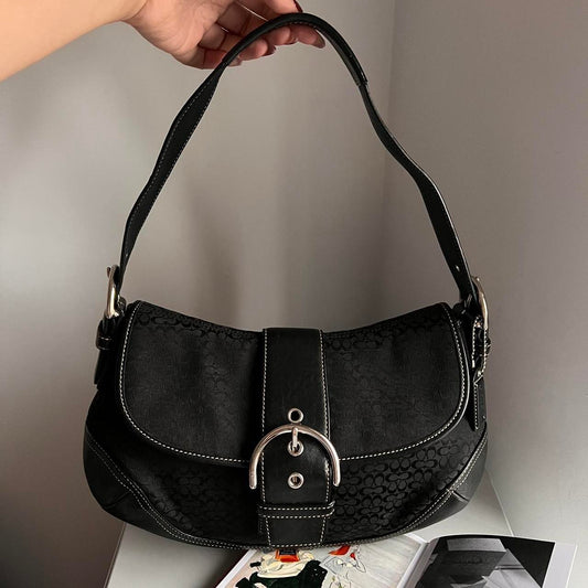 coach signature soho buckle shoulder bag - black/silver